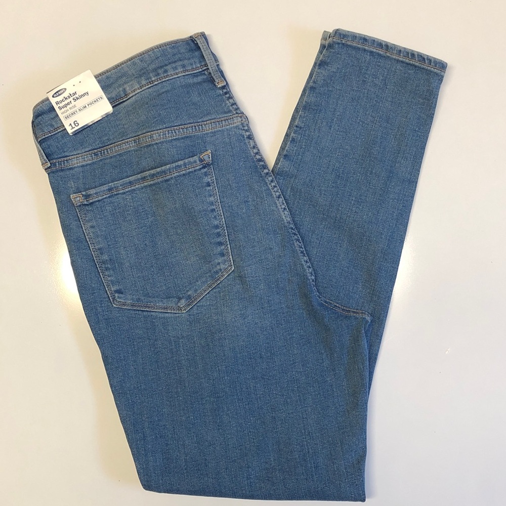 Old navy rockstar super skinny jeans size 16